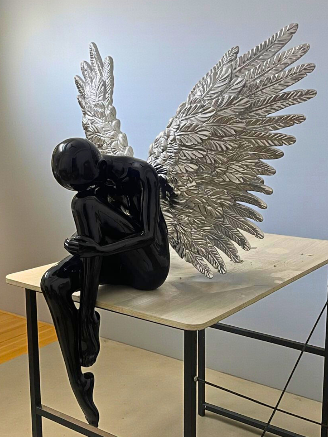 Noir Séraphine Resin Sculpture