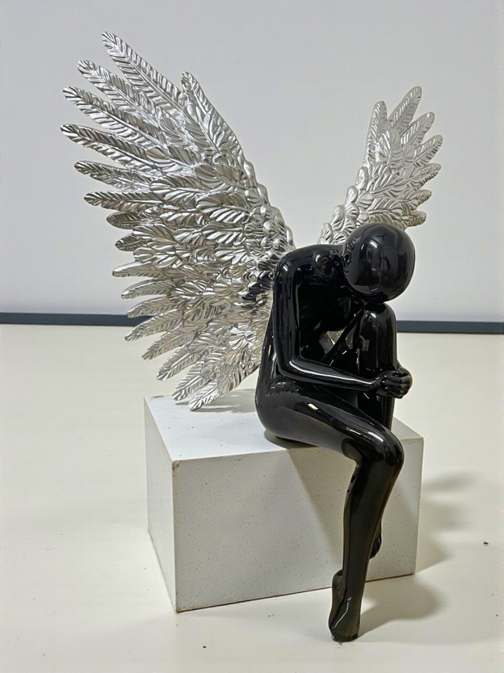 Noir Séraphine Resin Sculpture