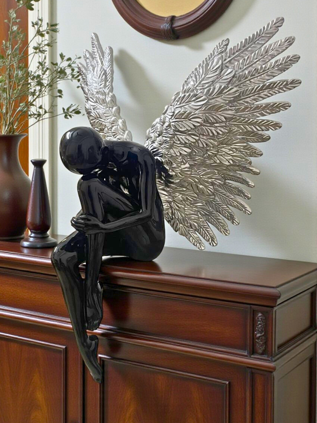 Noir Séraphine Resin Sculpture