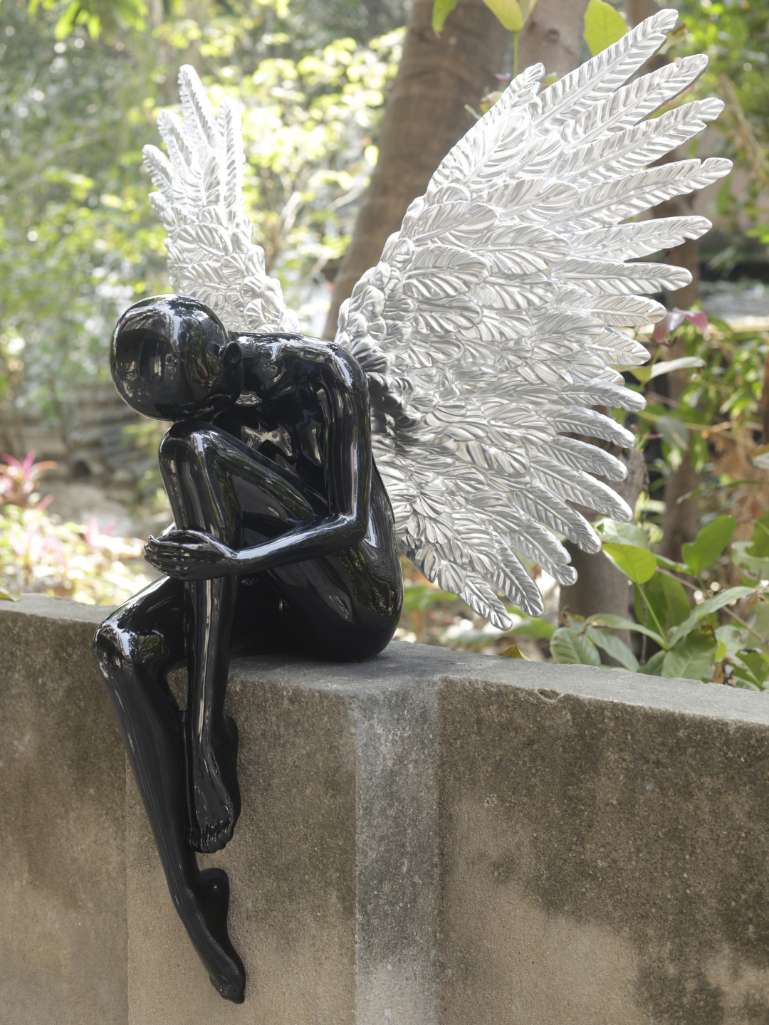 Noir Séraphine Resin Sculpture