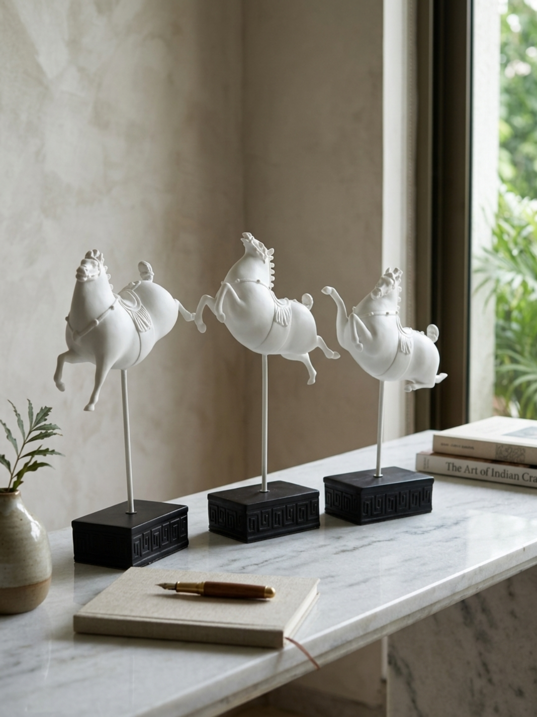 Élan White Horse Sculpture Set of 3