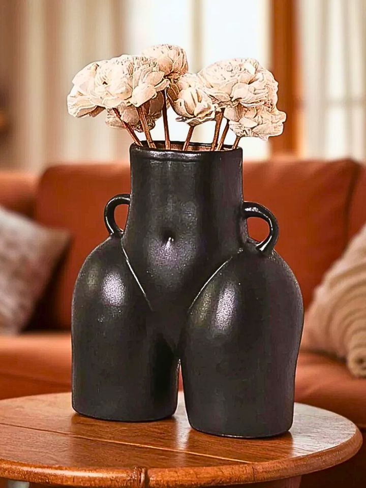 Bootylicious Vase
