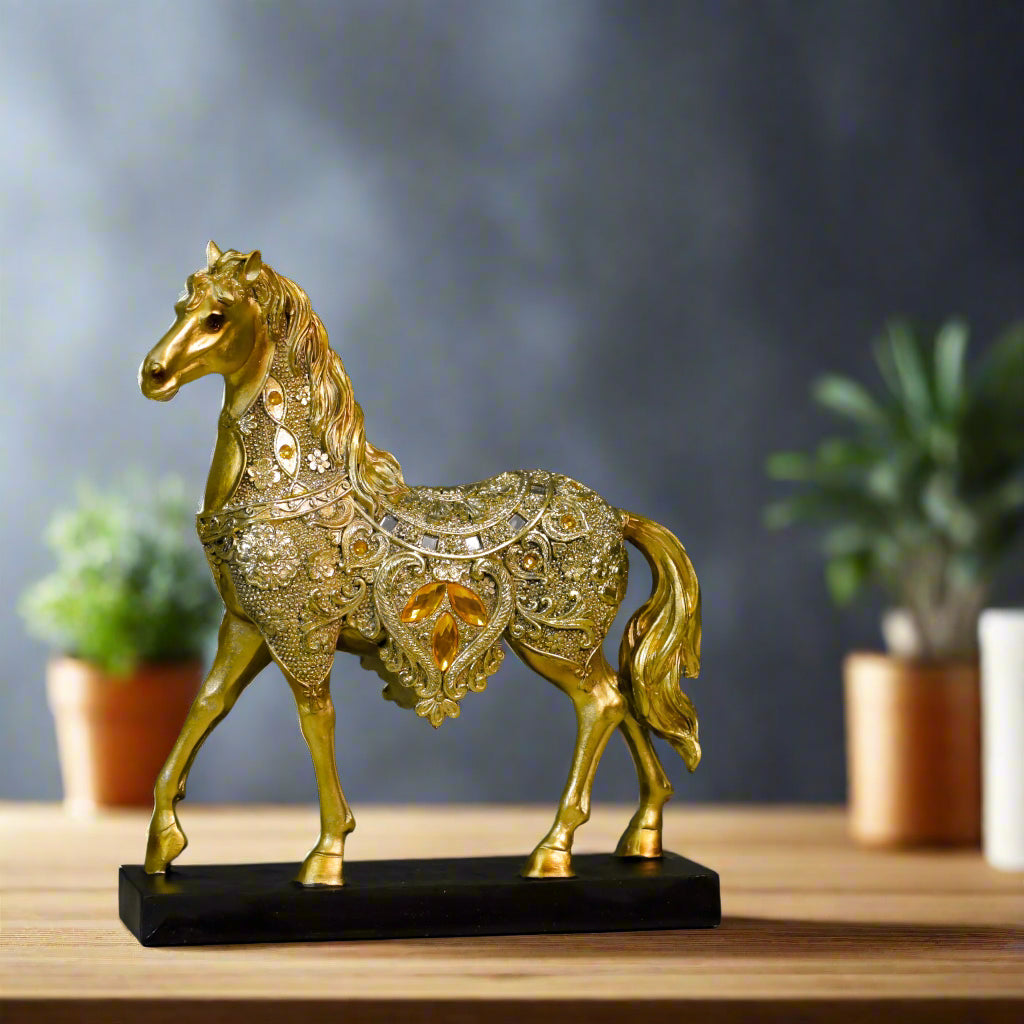 Strolling Royal Horse Resin Sculpture