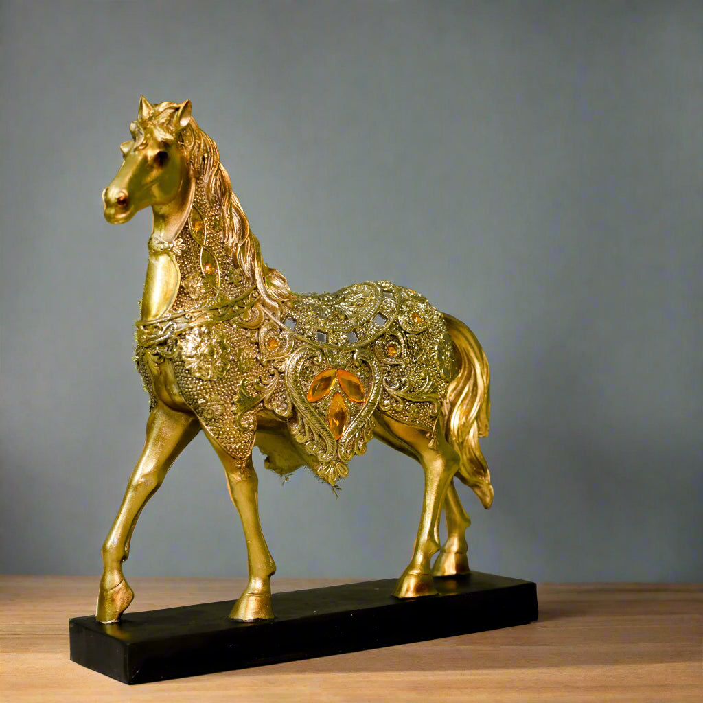 Strolling Royal Horse Resin Sculpture